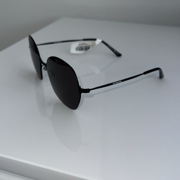 Balenciaga sunglasses main image 4